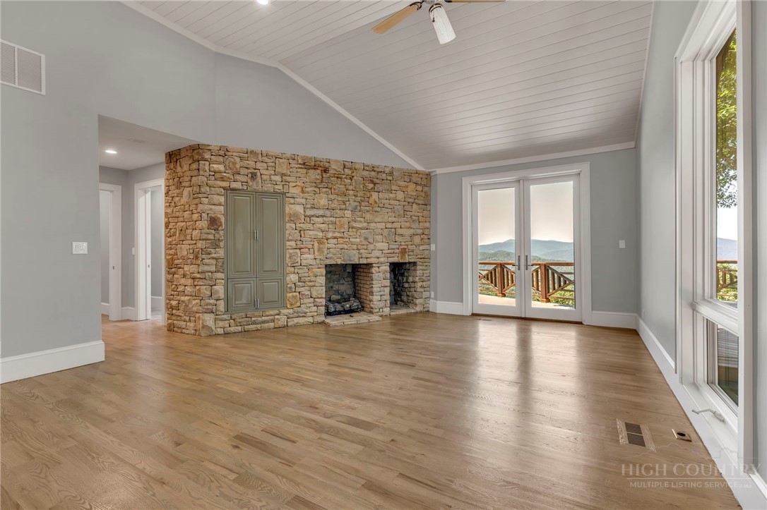 1122 Summit Park Drive Property Photo 22