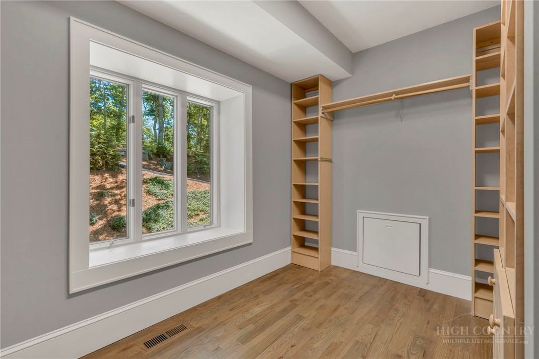 1122 Summit Park Drive Property Photo 25