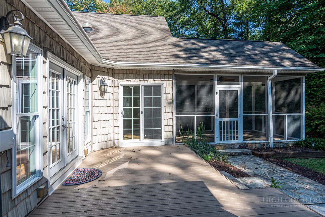 116 Fawn Lane Property Photo 4