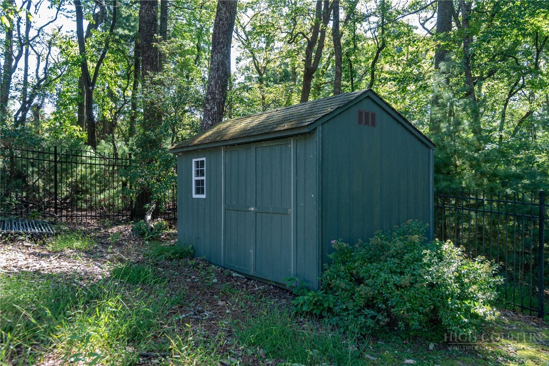 116 Fawn Lane Property Photo 35