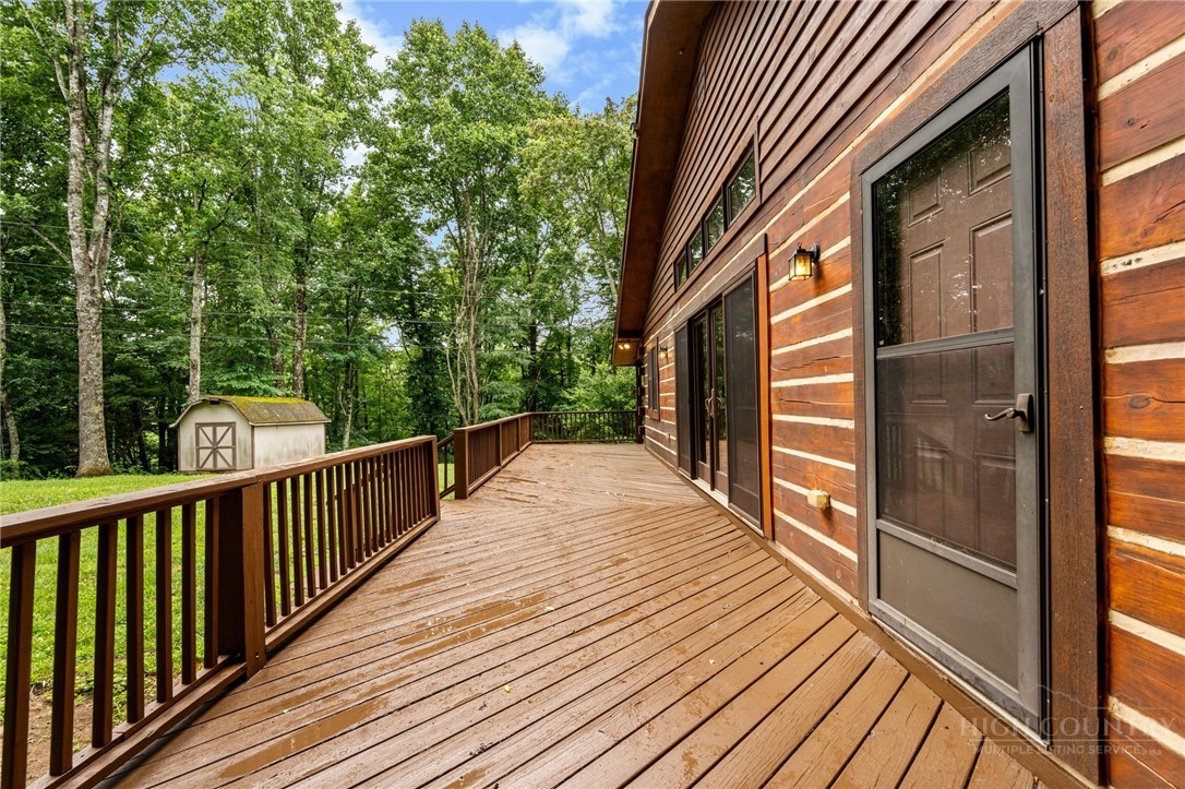 633 Wilson Lane Property Photo 32
