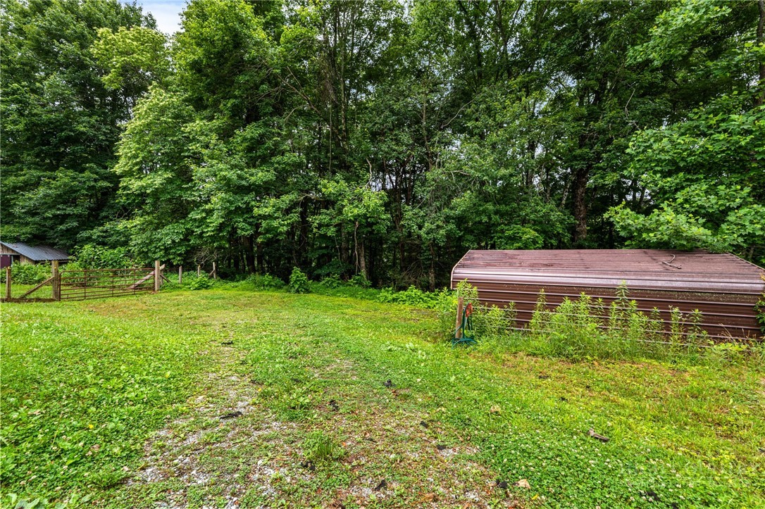 633 Wilson Lane Property Photo 38