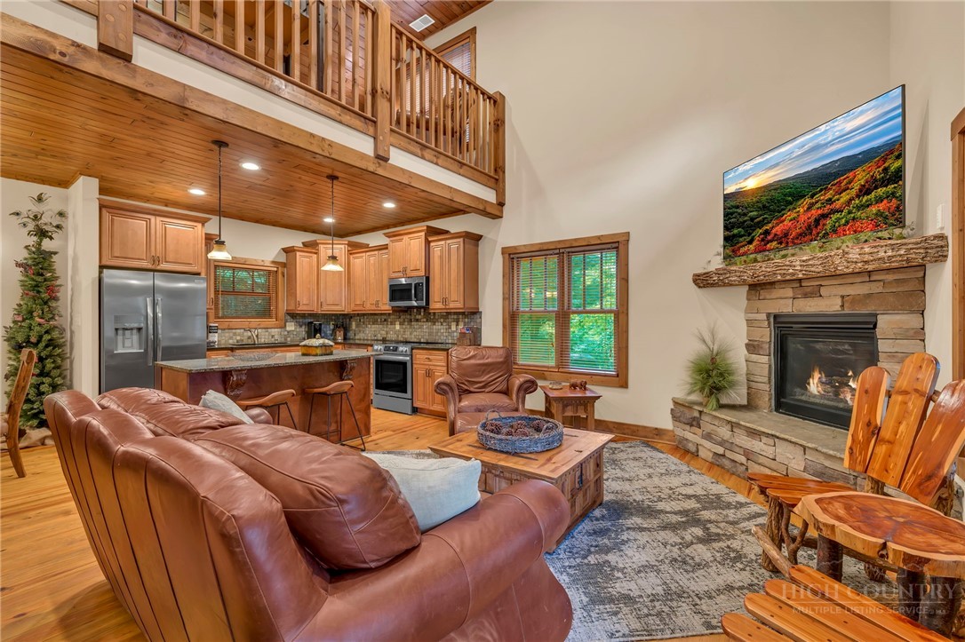 3947 Blackberry Crest Lane Property Photo 10