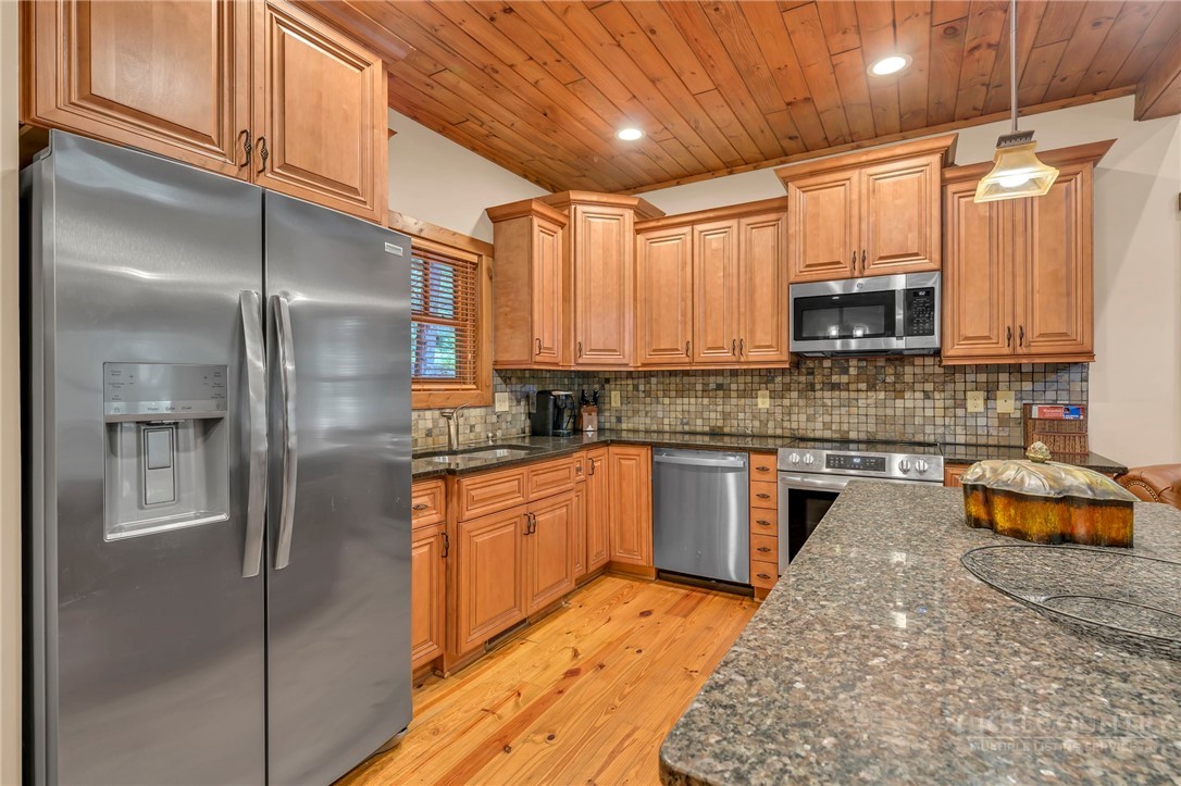 3947 Blackberry Crest Lane Property Photo 12