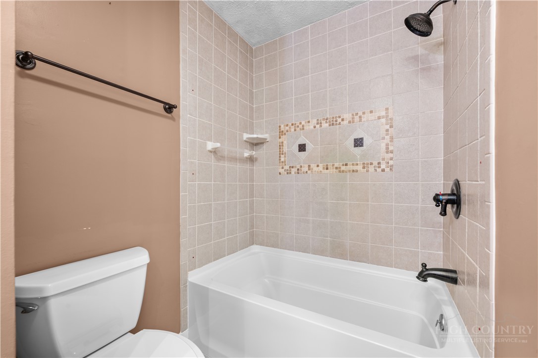 945 Seven Oaks Road Property Photo 20