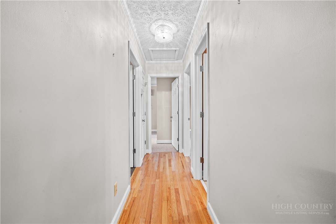 945 Seven Oaks Road Property Photo 21