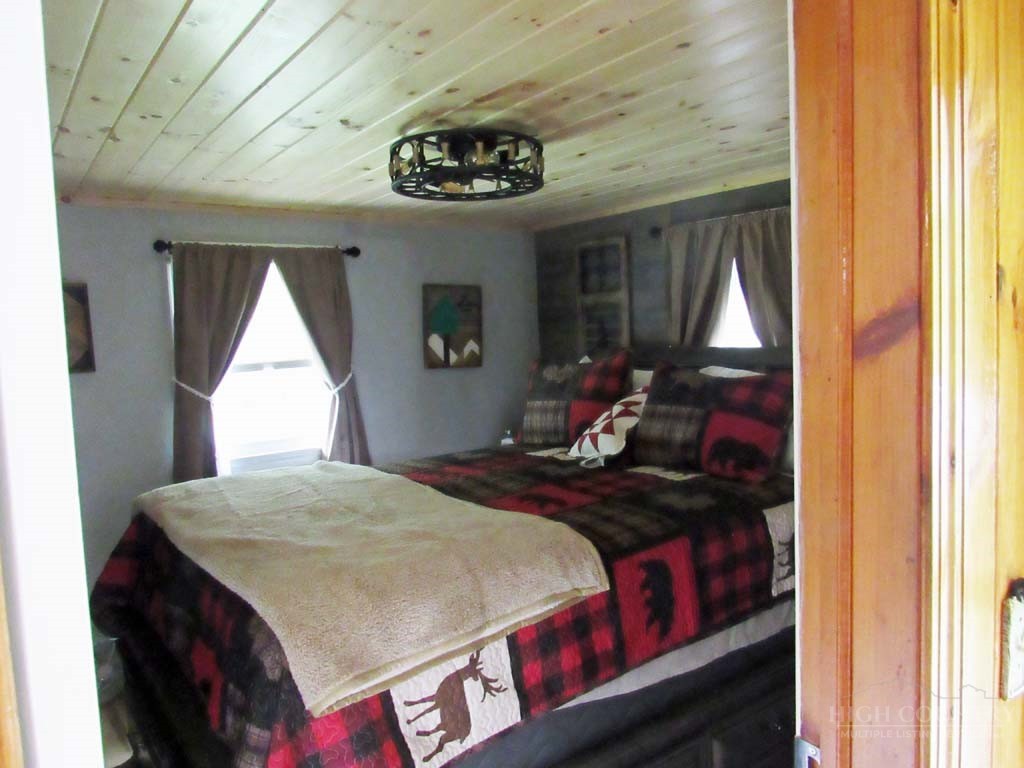2890 Old Highway 16 Property Photo 19