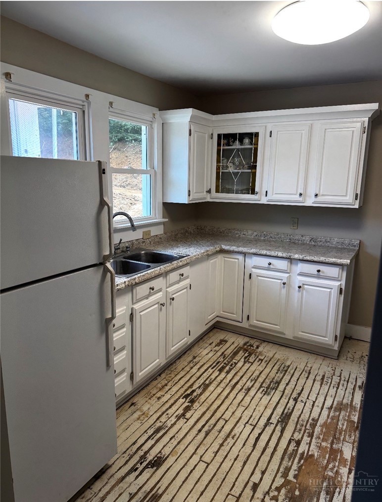 1443 Old Toe River Road Property Photo 10