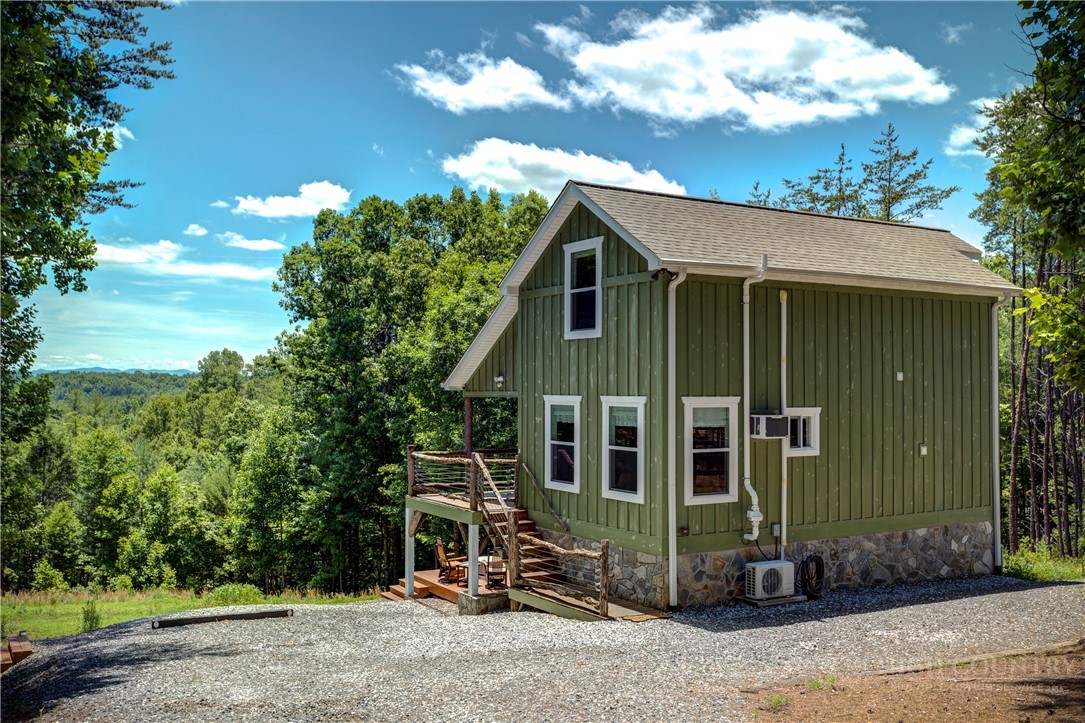 1594 High Valley Way Property Photo 1