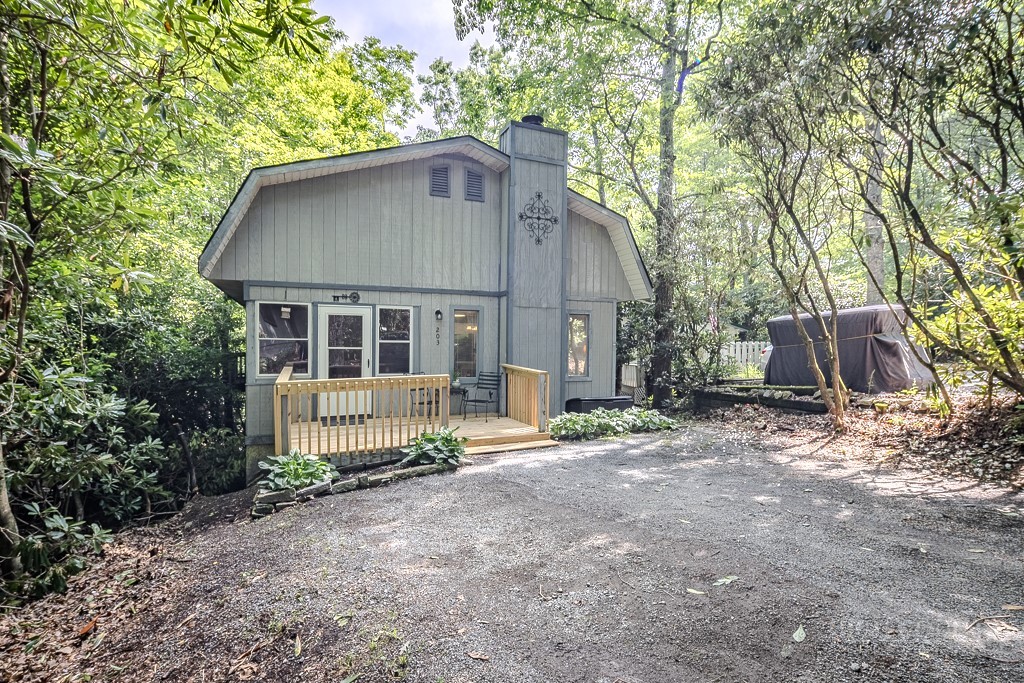 203 Elderberry Loop Property Photo 5