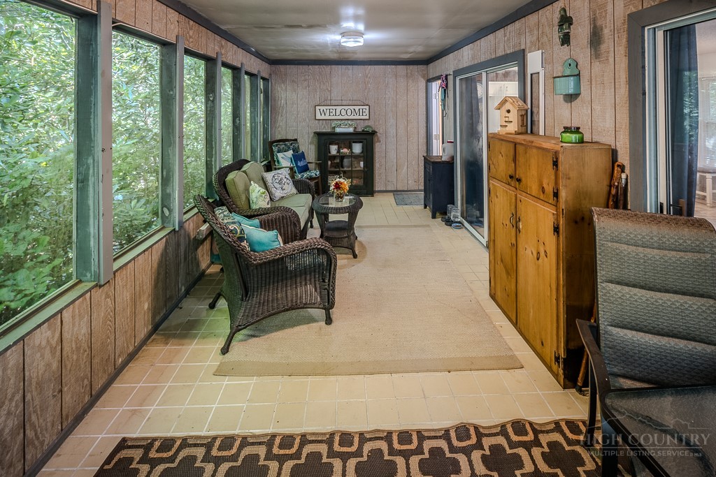 203 Elderberry Loop Property Photo 8