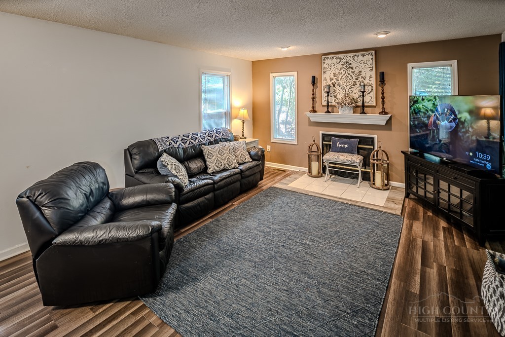 203 Elderberry Loop Property Photo 14