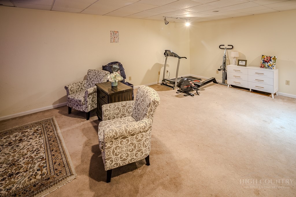 203 Elderberry Loop Property Photo 32