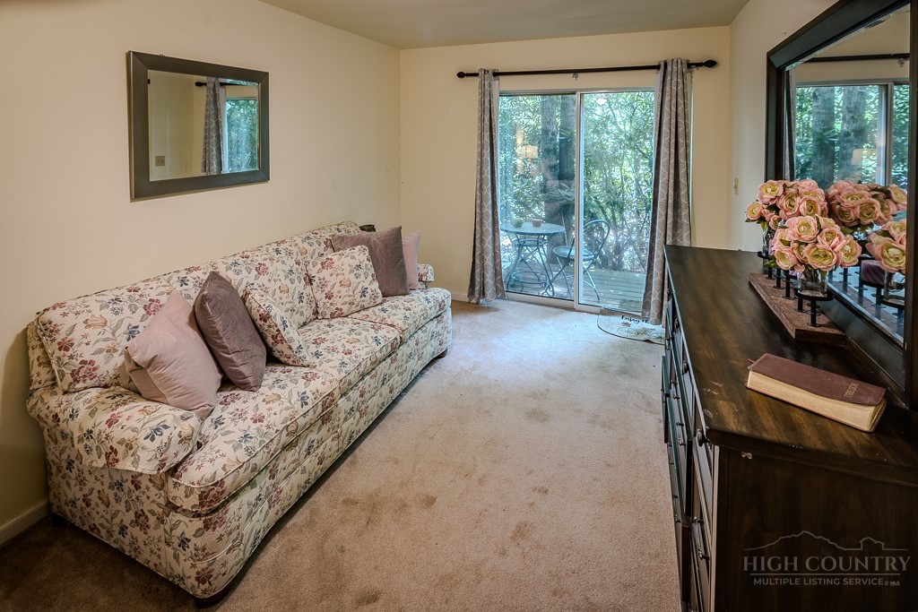 203 Elderberry Loop Property Photo 40