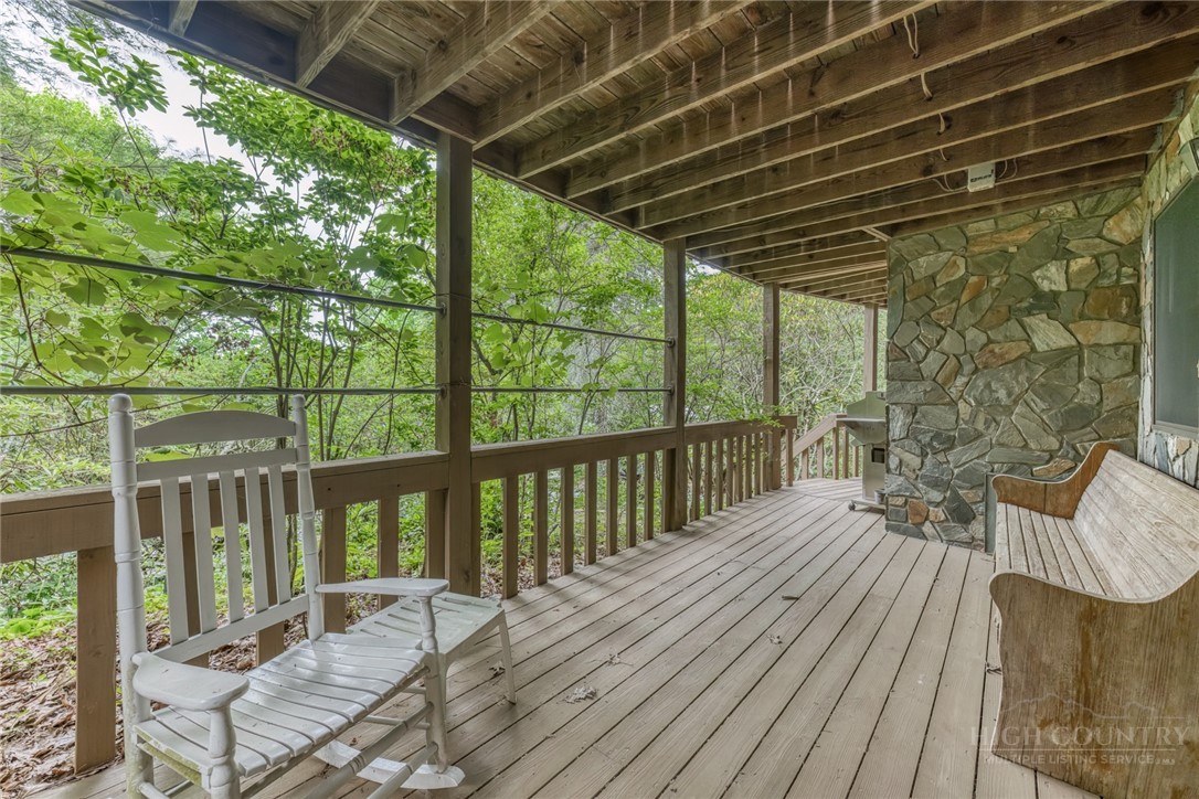 392 Locust Road Property Photo 42