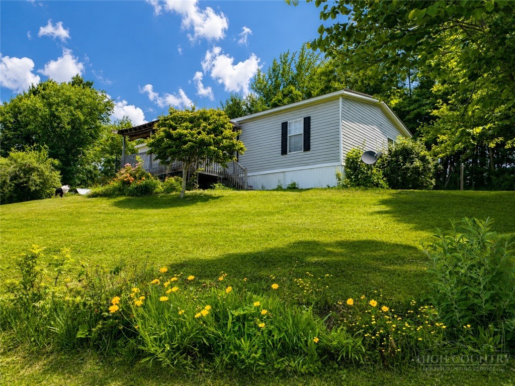38 Sapphire Lane Property Photo 4