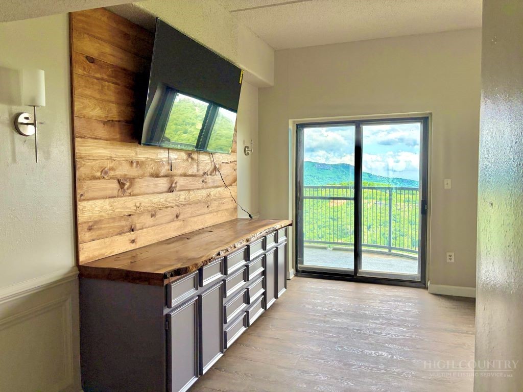 303 Sugar Top Drive 2506 Property Photo 10