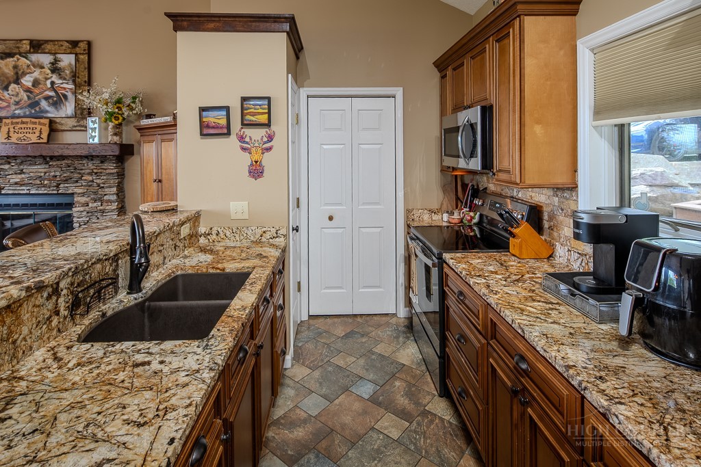 102 Red Oak Road Property Photo 18