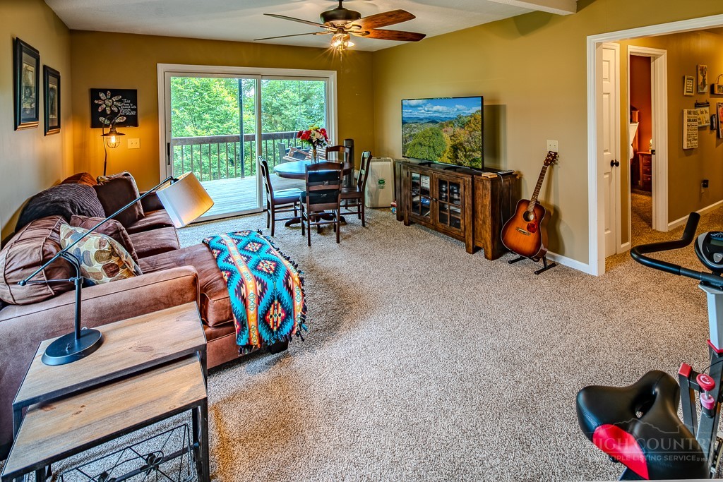 102 Red Oak Road Property Photo 24