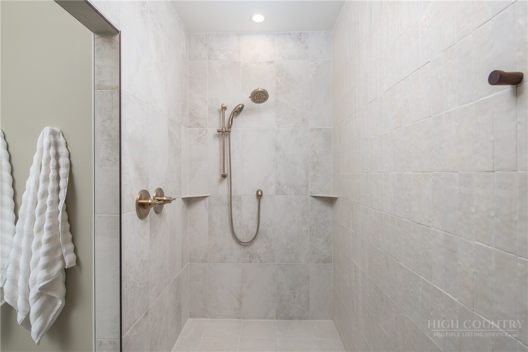 122 Wintergreen Way Property Photo 25