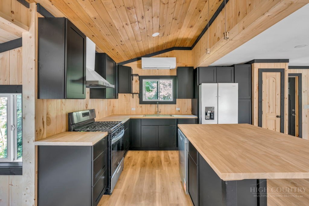 209 Meadow Loop Property Photo 15