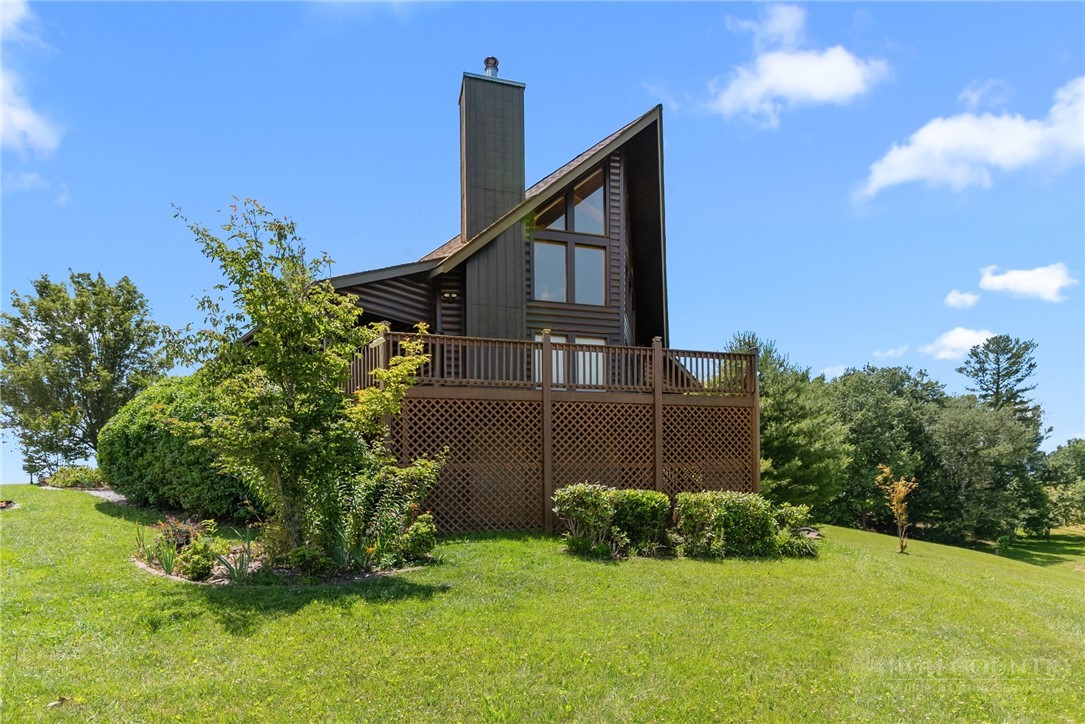 285 Black Bear Ridge Property Photo 1