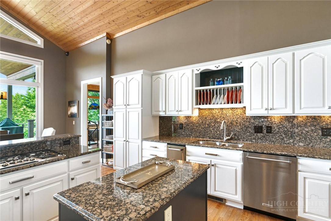 177 Mulberry Property Photo 12