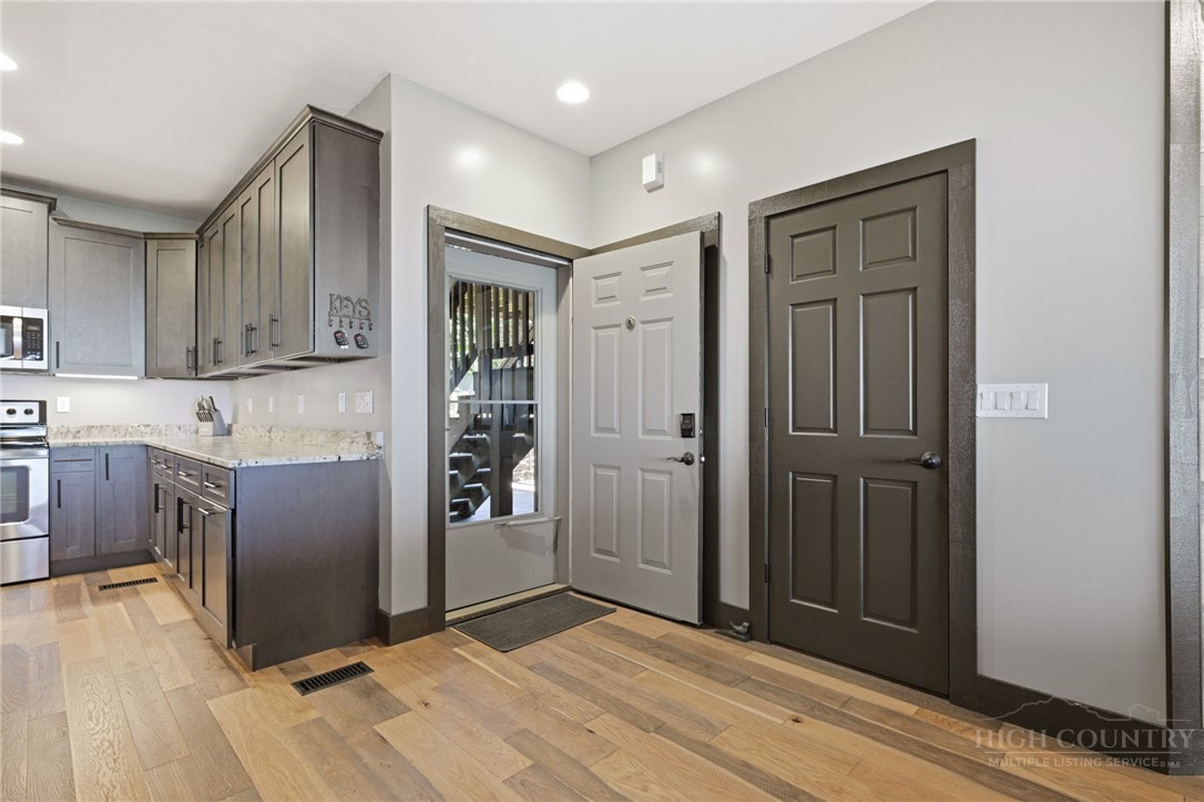 649 Craggy Pointe 20d Property Photo 17