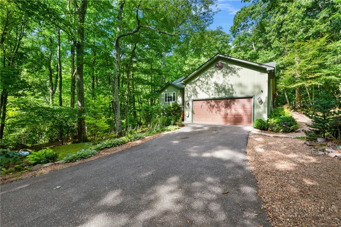 207 Woodwinds Lane Property Photo 41