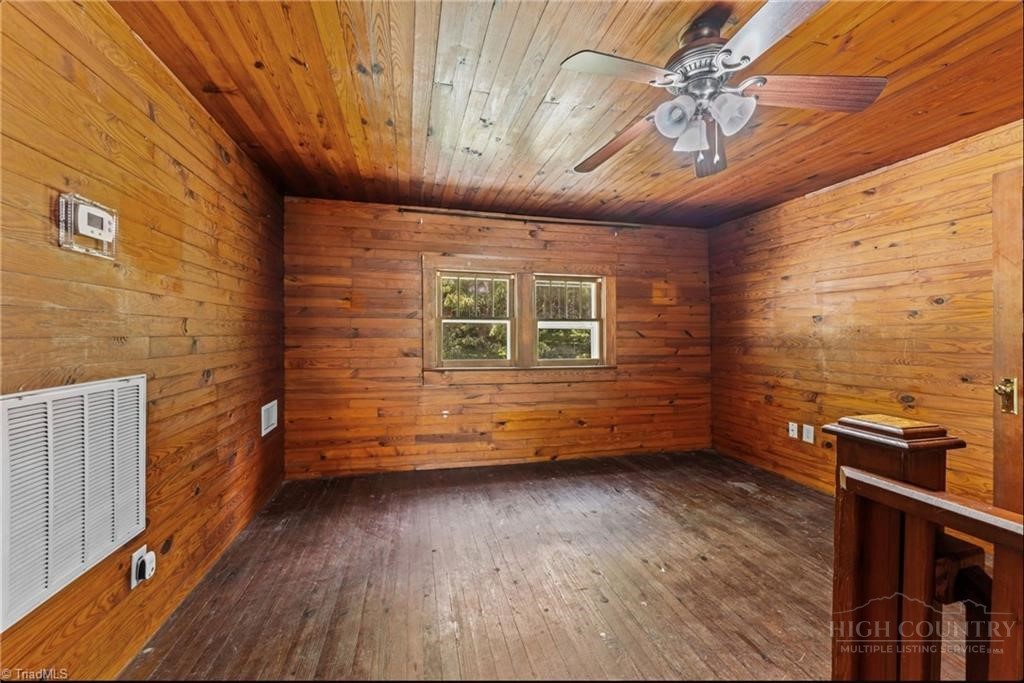 6689 Nc Highway Property Photo 16