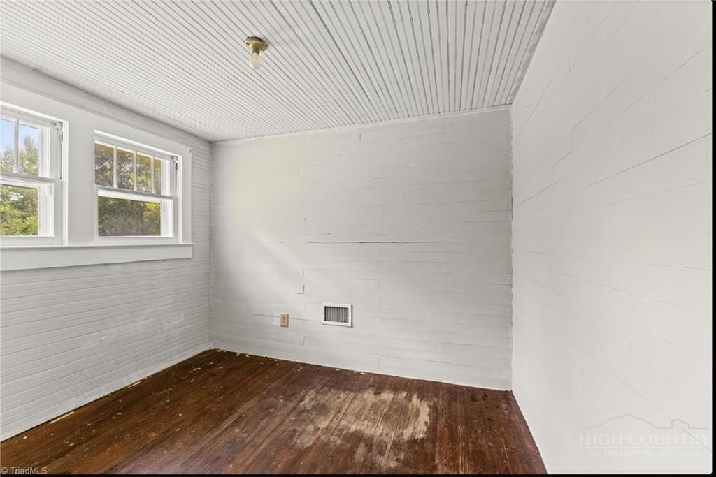 6689 Nc Highway Property Photo 18