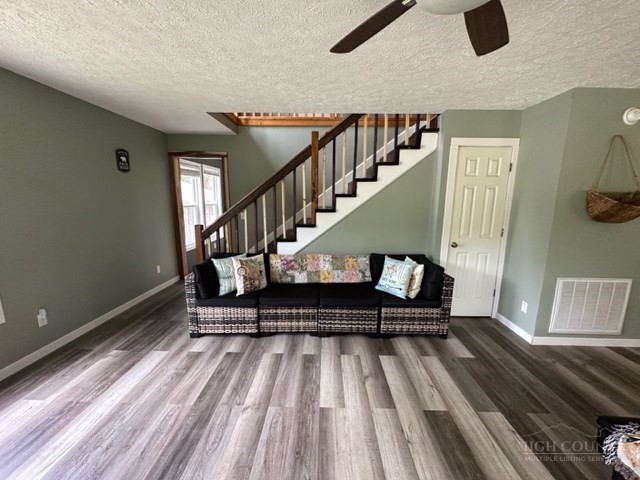 7176 Comers Rock Rd. Property Photo 10