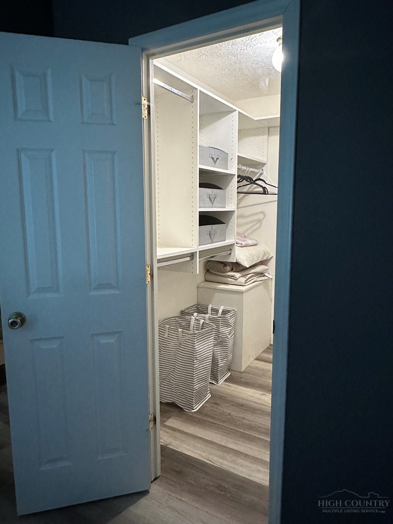 7176 Comers Rock Rd. Property Photo 16