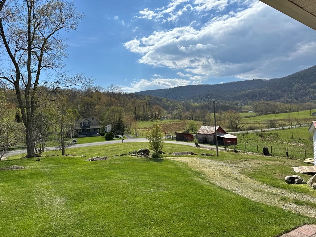 7176 Comers Rock Rd. Property Photo 44