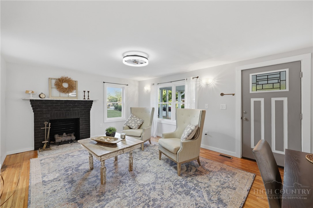 32 W Highland Avenue Property Photo 1