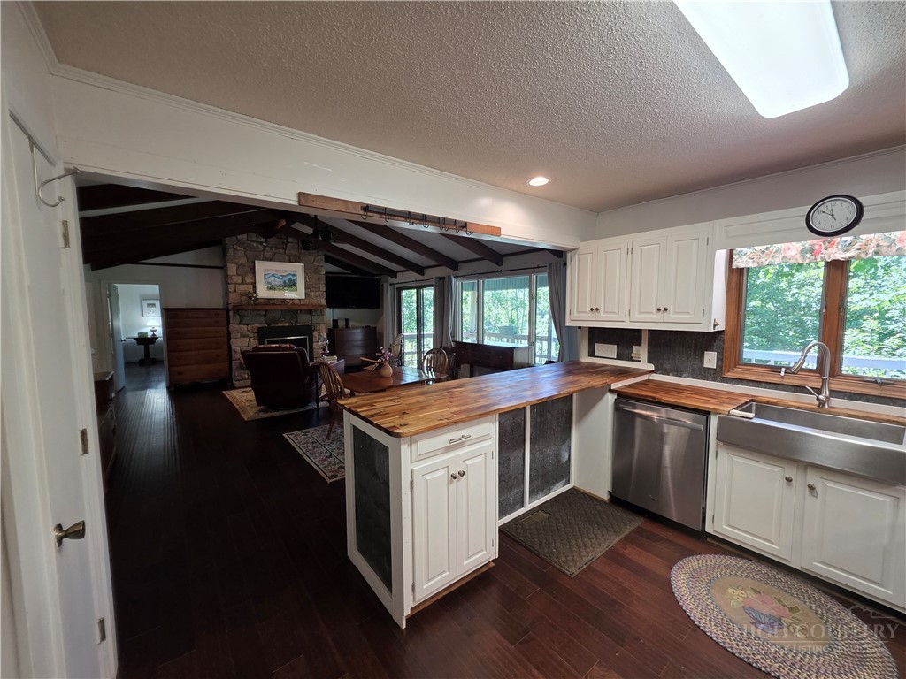 508 Laurel Lane Property Photo 11