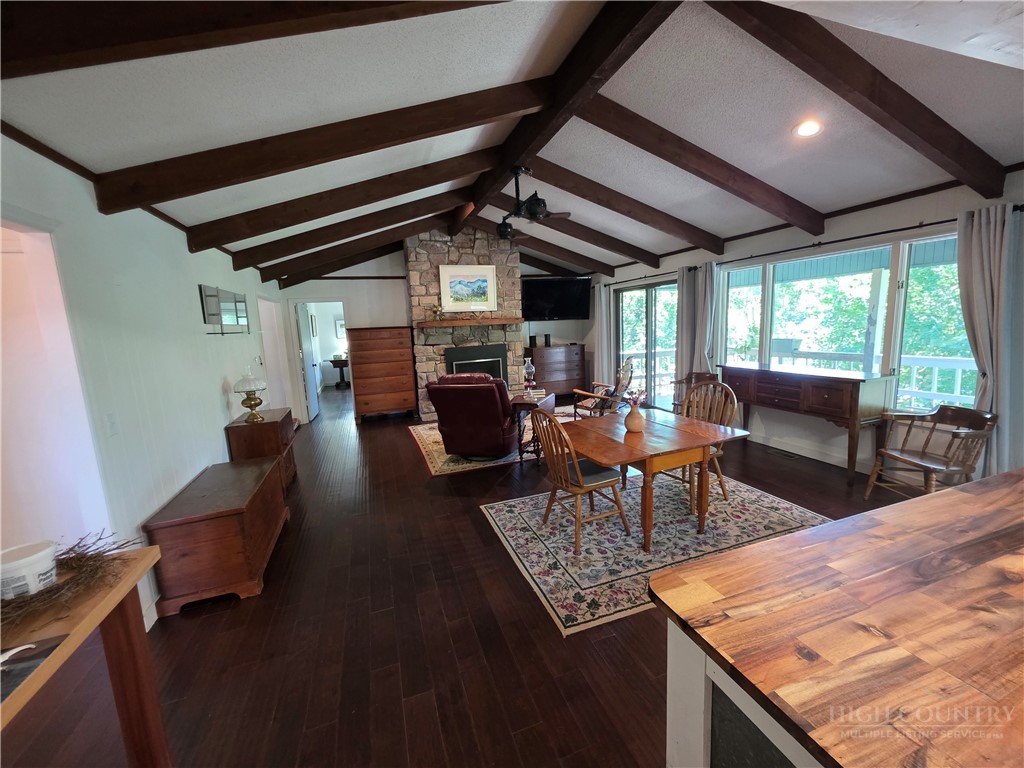 508 Laurel Lane Property Photo 13