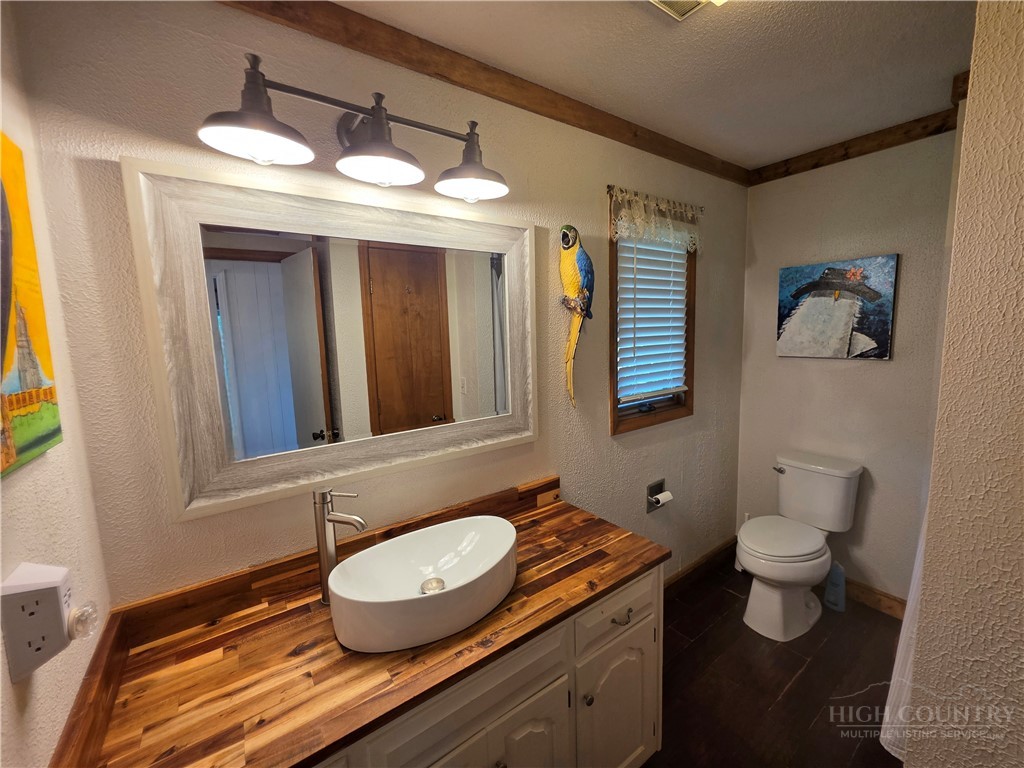 508 Laurel Lane Property Photo 17