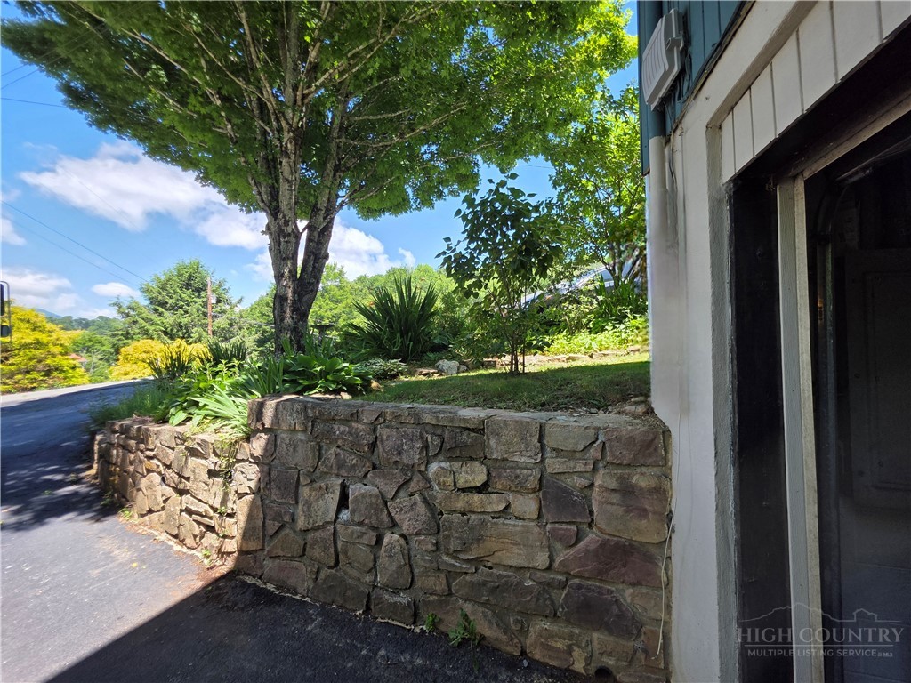 508 Laurel Lane Property Photo 20