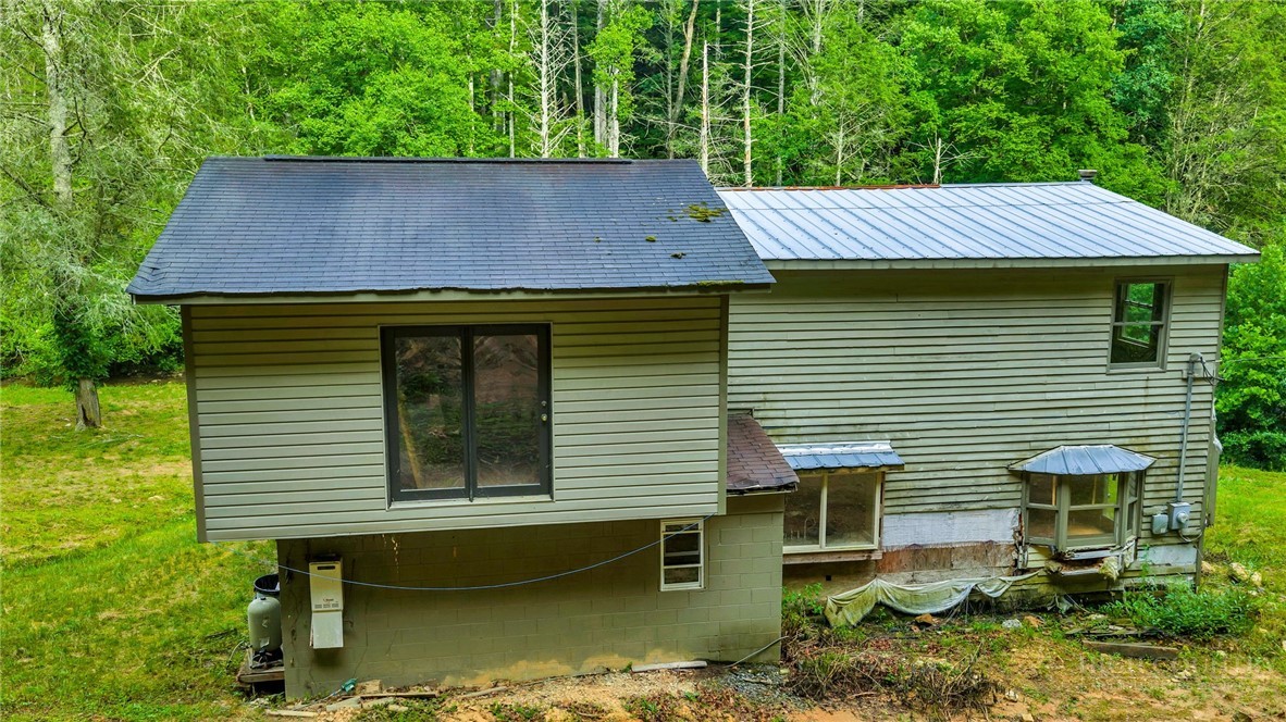 231 Fletcher Creek Lane Property Photo 17