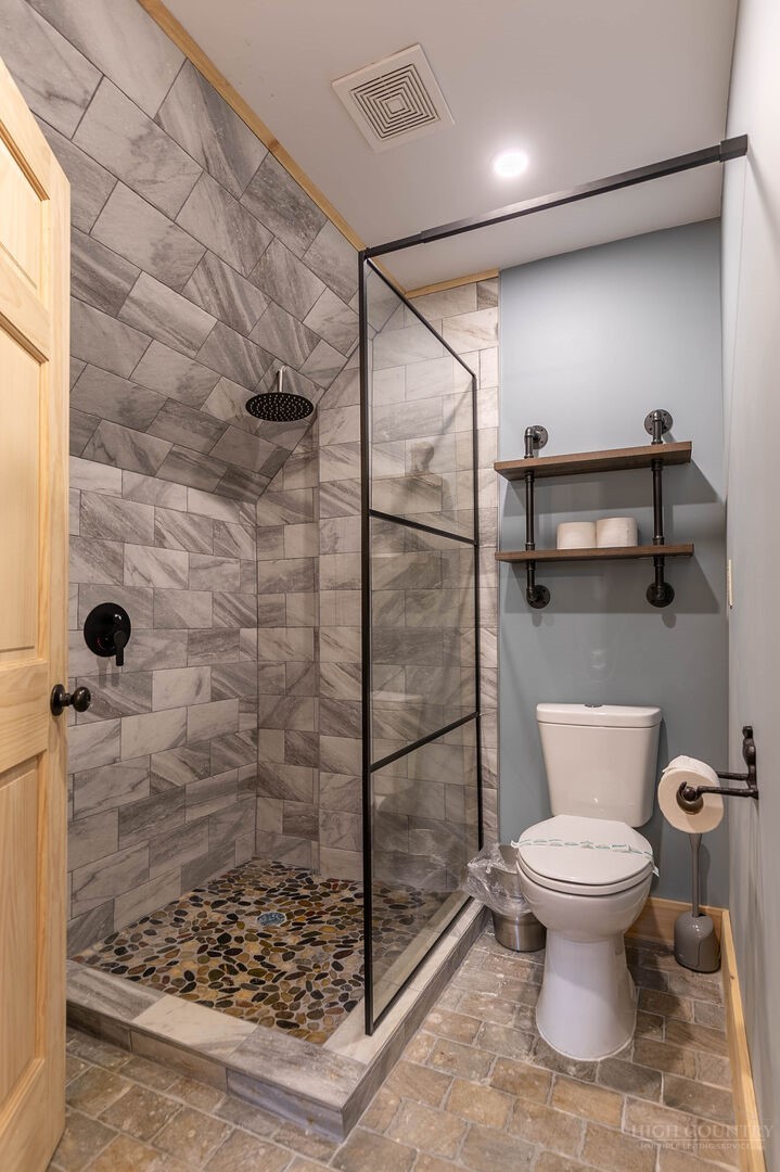 130 Autumn View Lane Property Photo 30