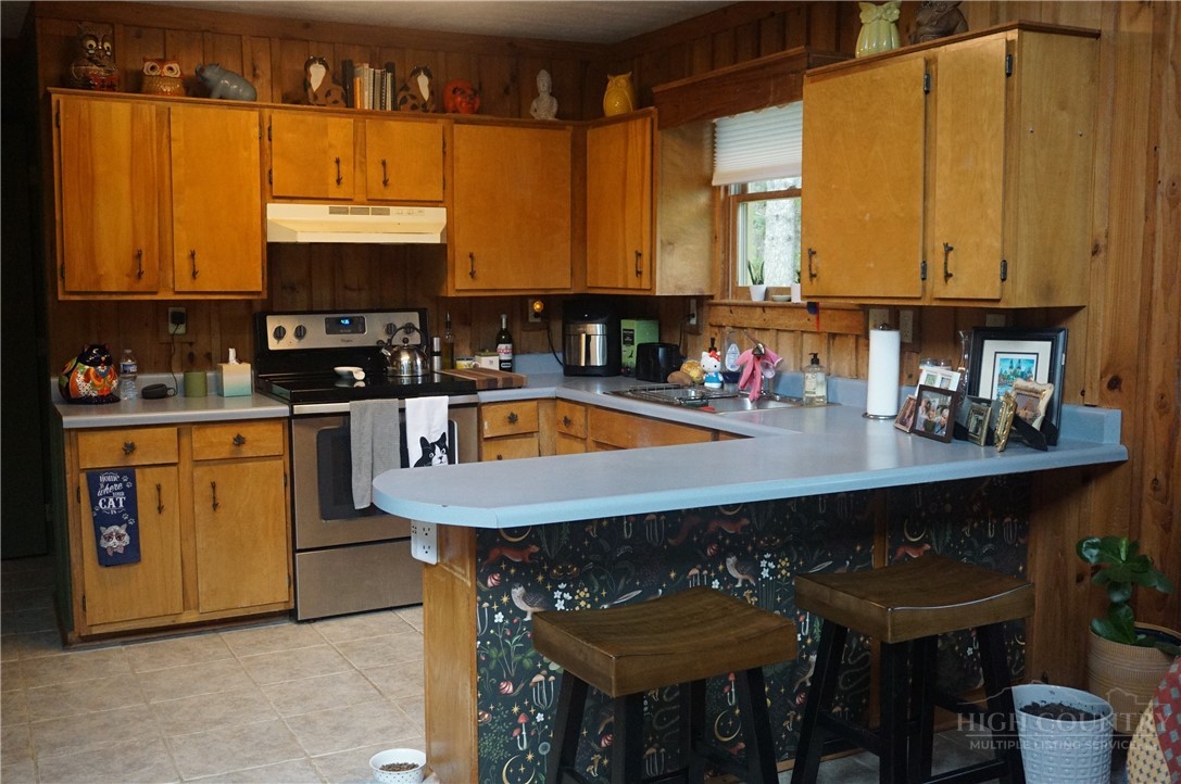 109 Sharon Street Property Photo 3
