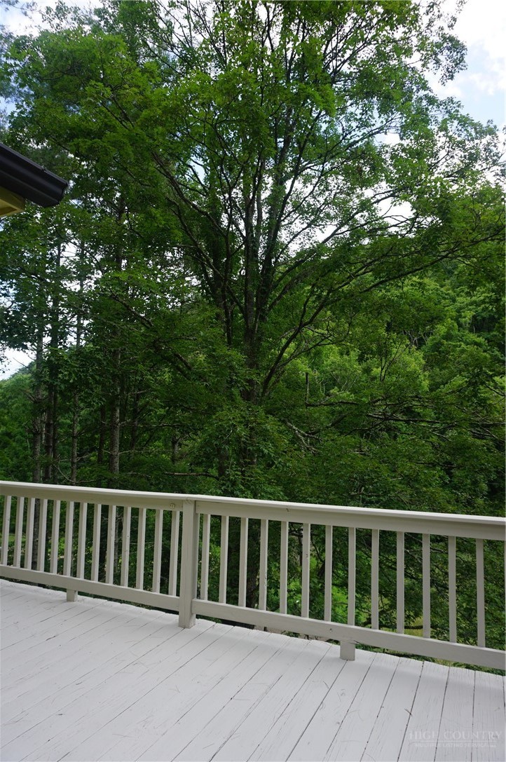 109 Sharon Street Property Photo 17