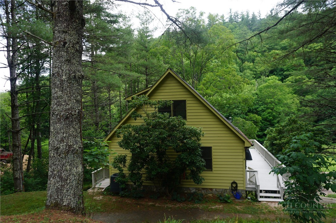109 Sharon Street Property Photo 18