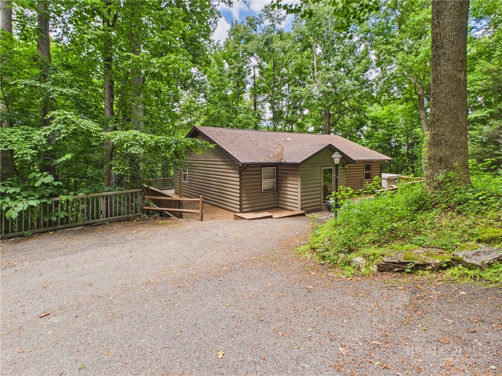 442 Timberlane Drive Property Photo 1