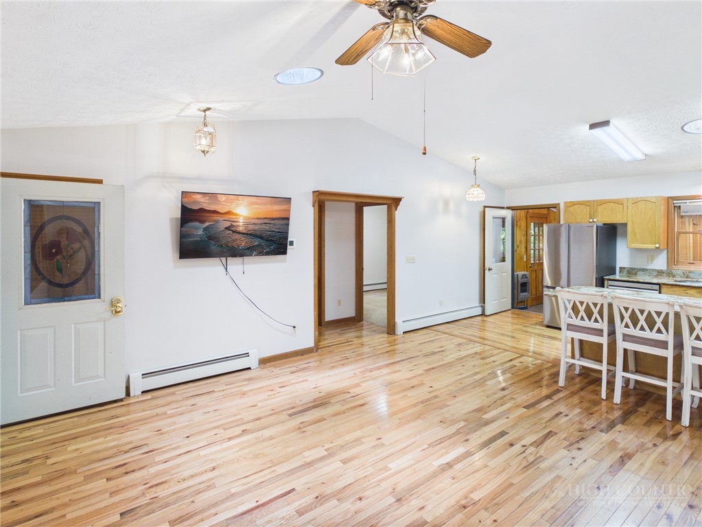 442 Timberlane Drive Property Photo 8