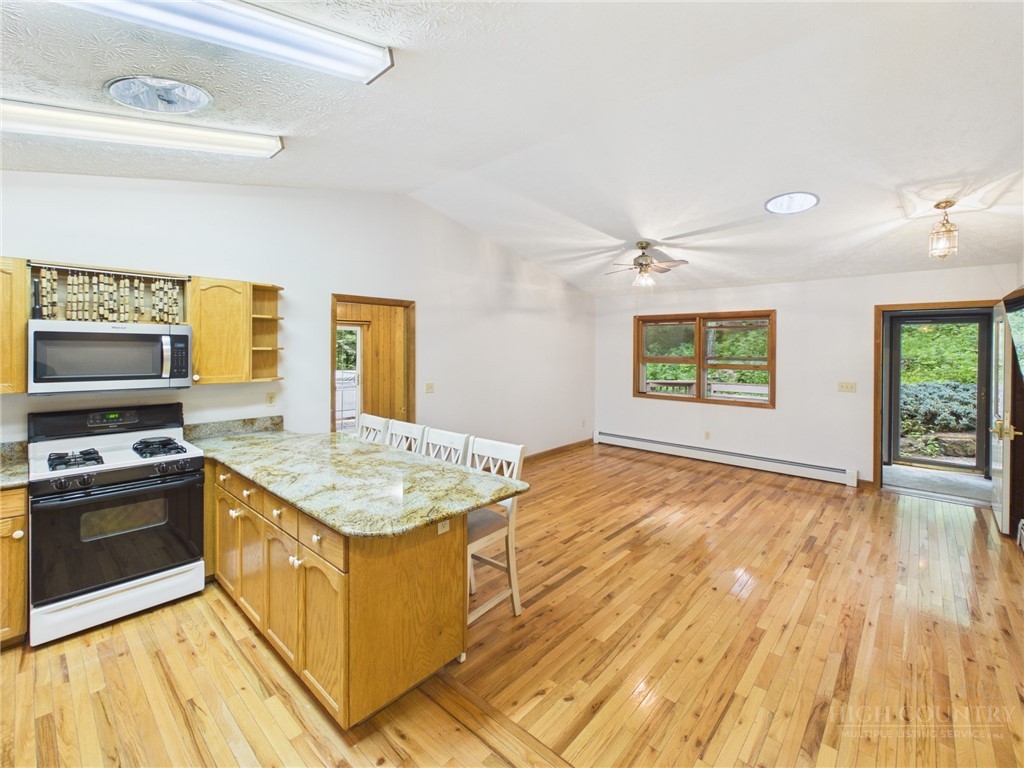 442 Timberlane Drive Property Photo 9