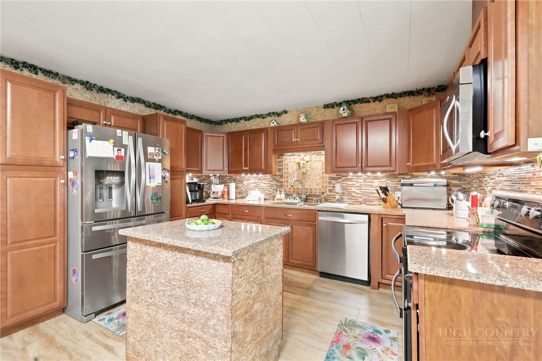 113 Hamilton Drive Property Photo 12