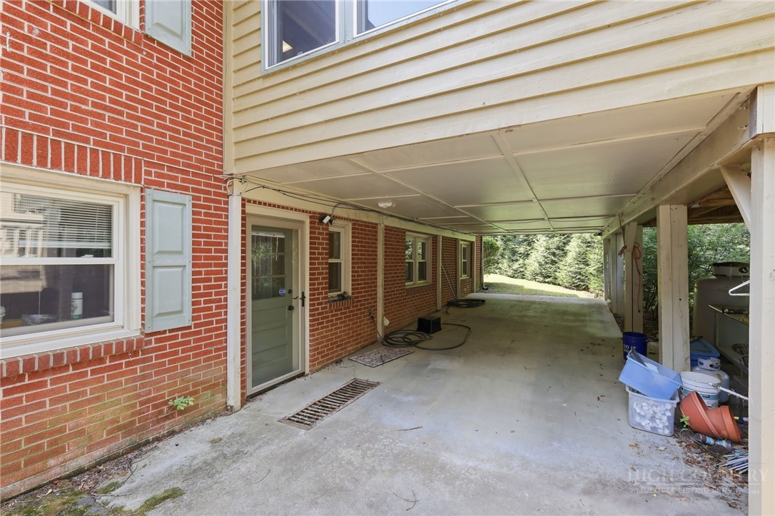 113 Hamilton Drive Property Photo 37