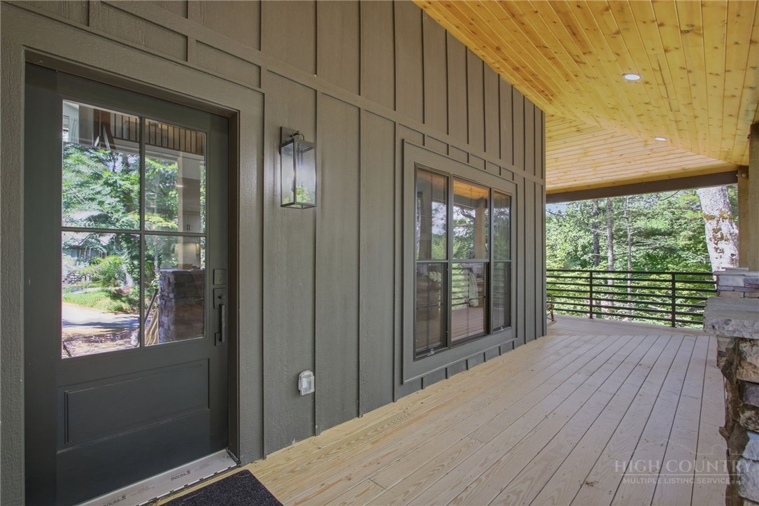 344 Bass Lake Drive Property Photo 6
